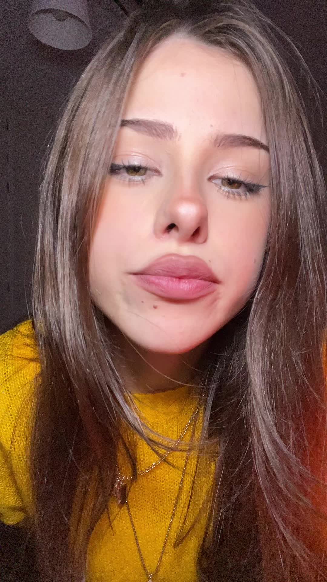 @daniella