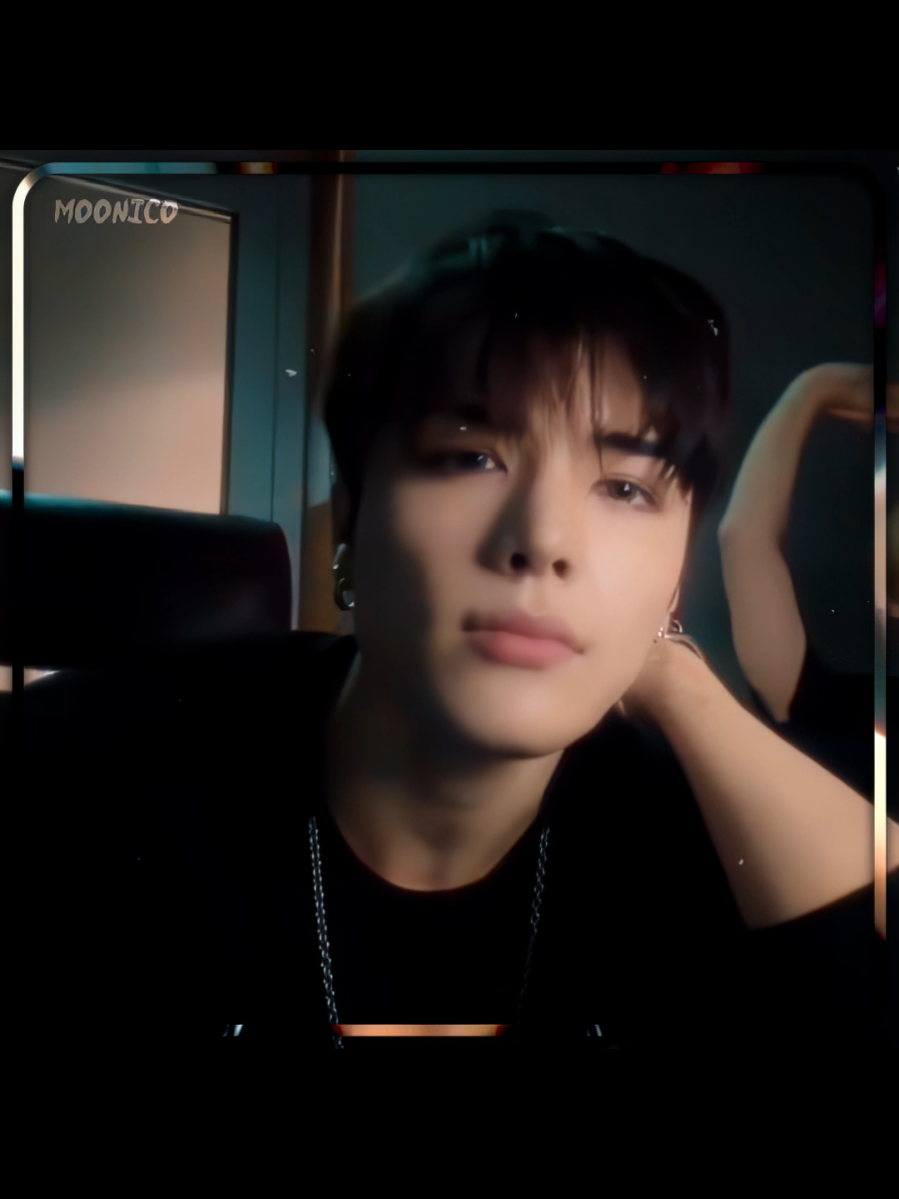@moonico is marked ⛓️