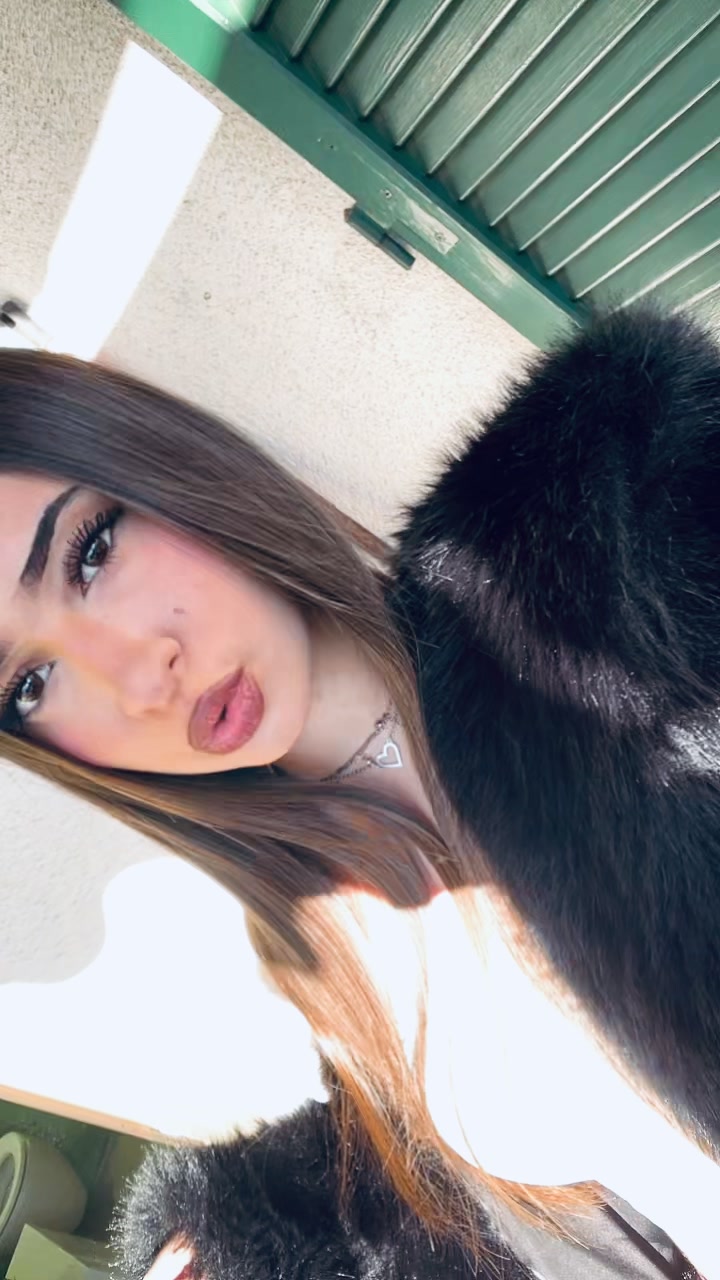 @_.eelena__