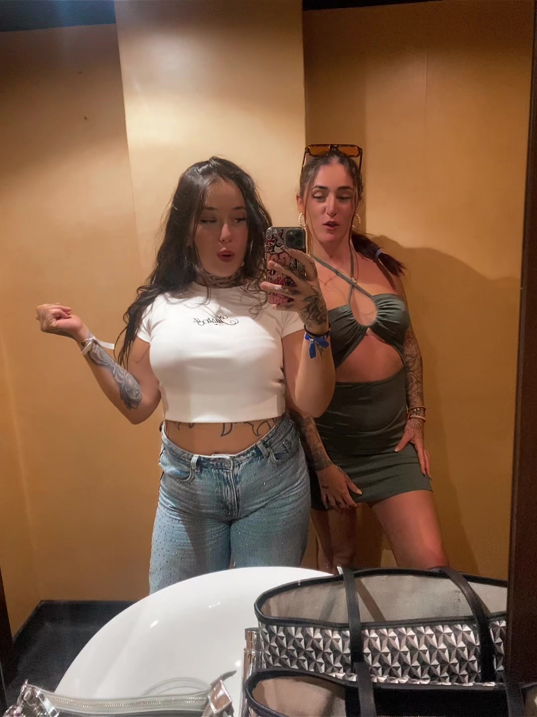 @babythepack🦦