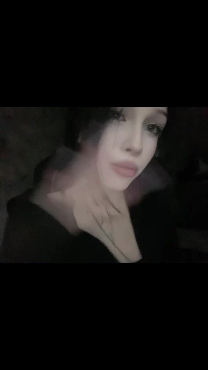 @//