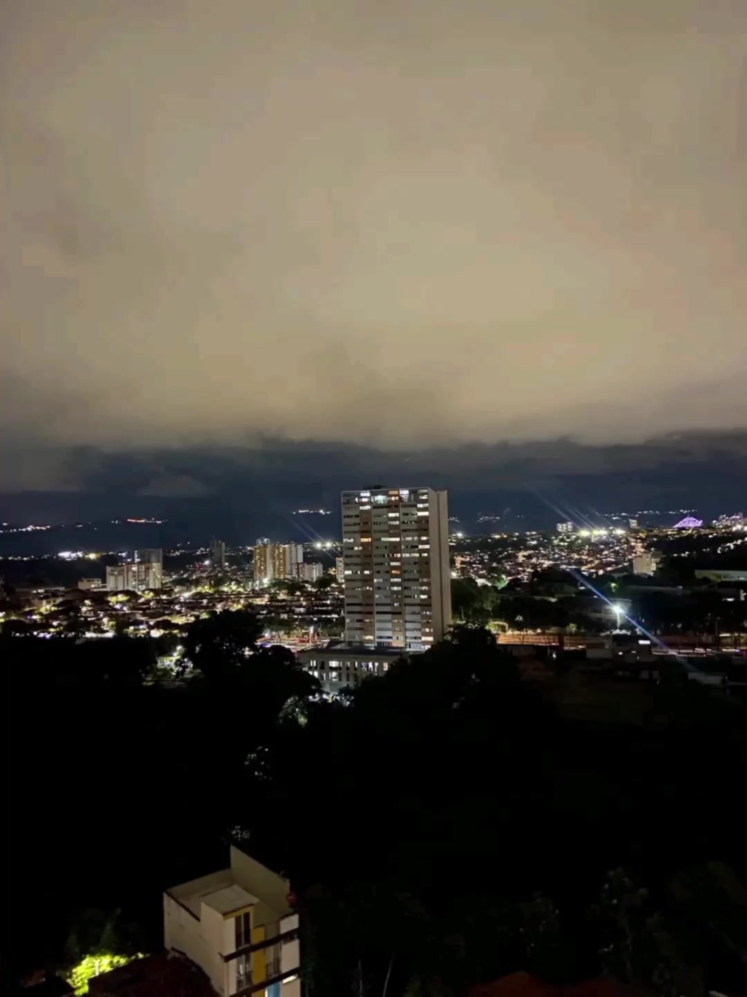 @𝑫𝑴_𝑪𝑼𝑴𝑩𝑰𝑨𝑺🗽🇬🇧