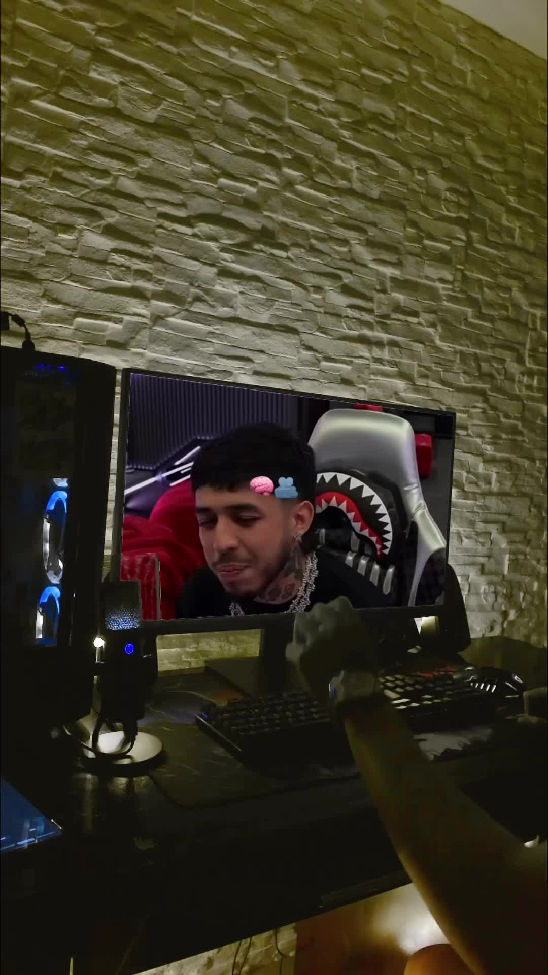 @soy_julian