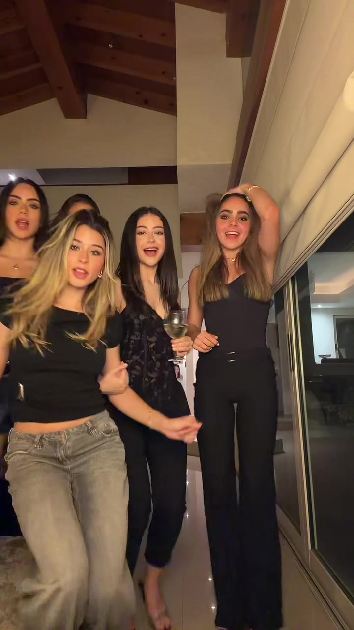 @Wknds