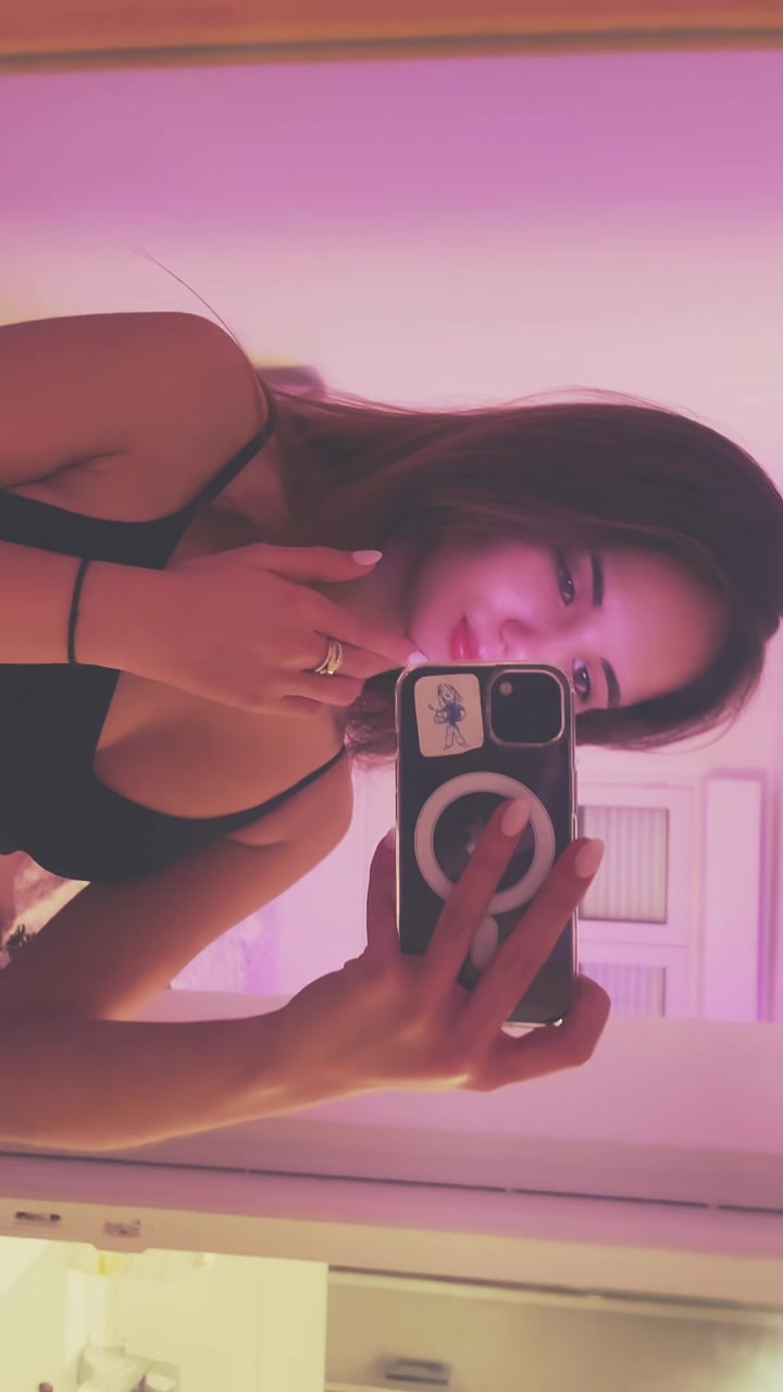 @𝐥𝐚𝐲𝐥𝐚