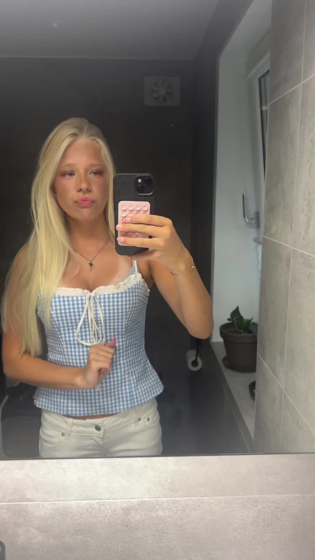 @nillaprivatsh
