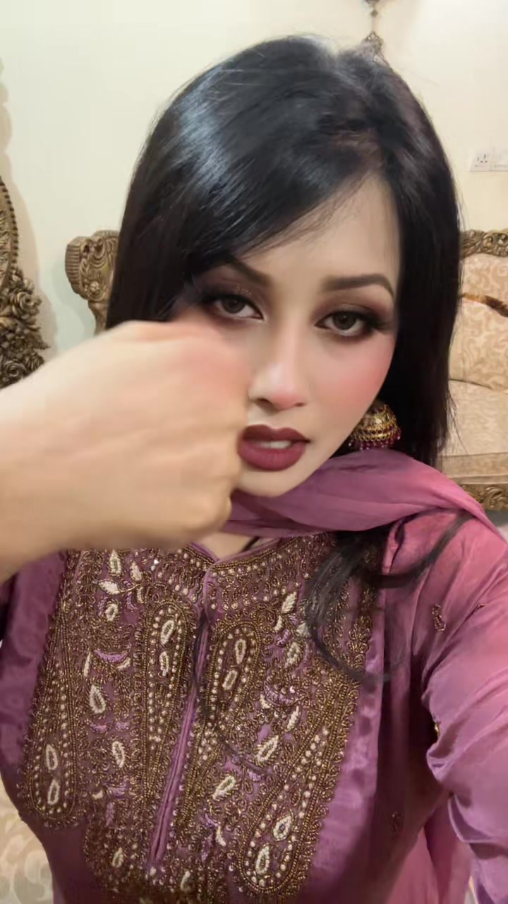 @🦋gorgeous by mithila🦋