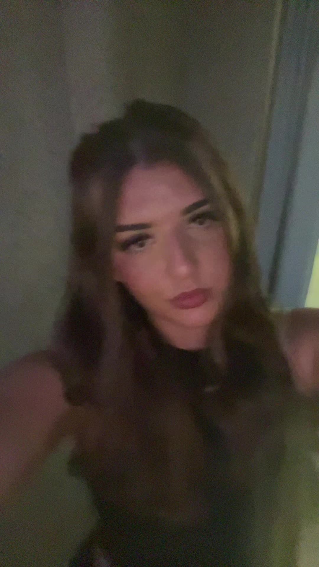 @I Z Z Y 🩶