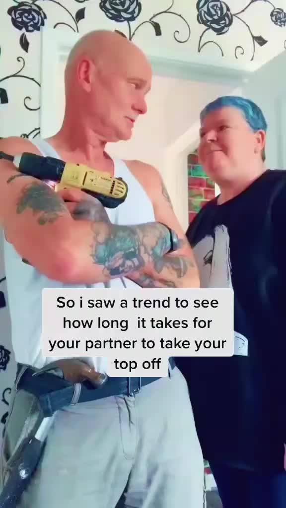 @Itsmedeedee
