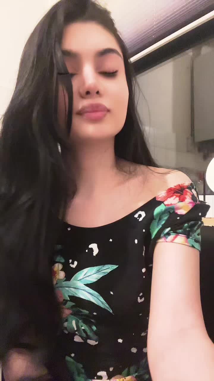 @Sara_Arabella