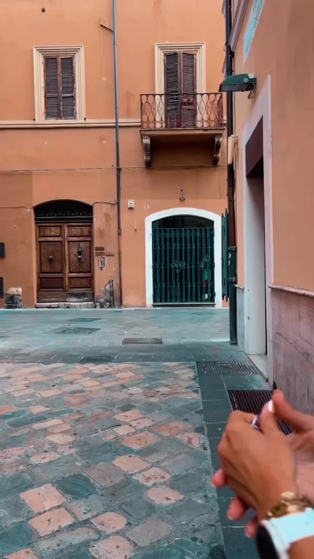 @claudiadeliu