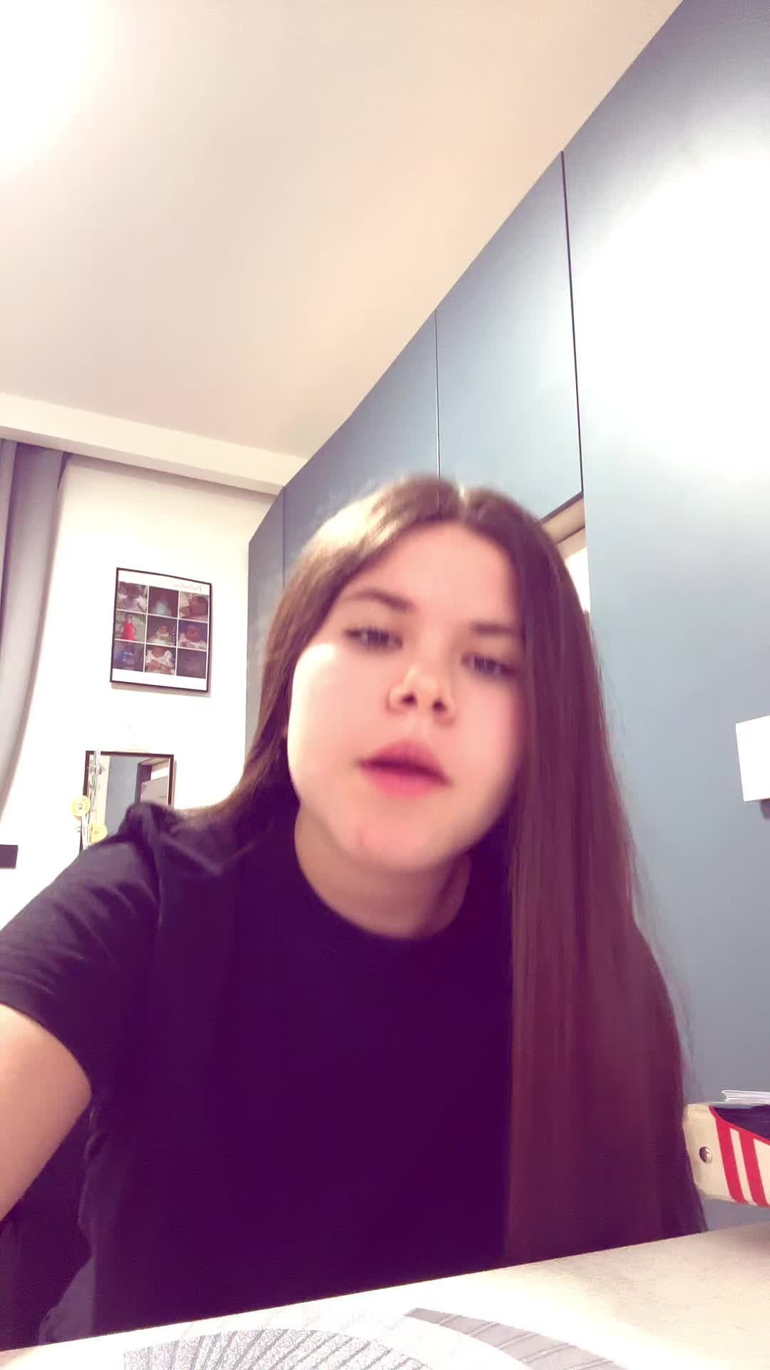 @👸🏻👑