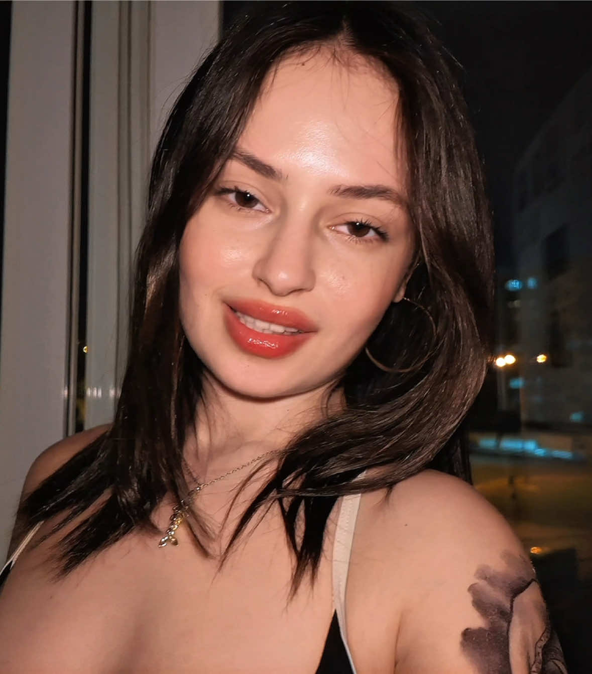 @Lara