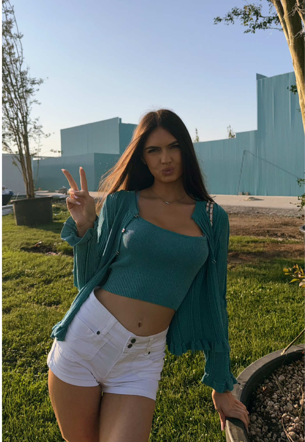 @ariadna
