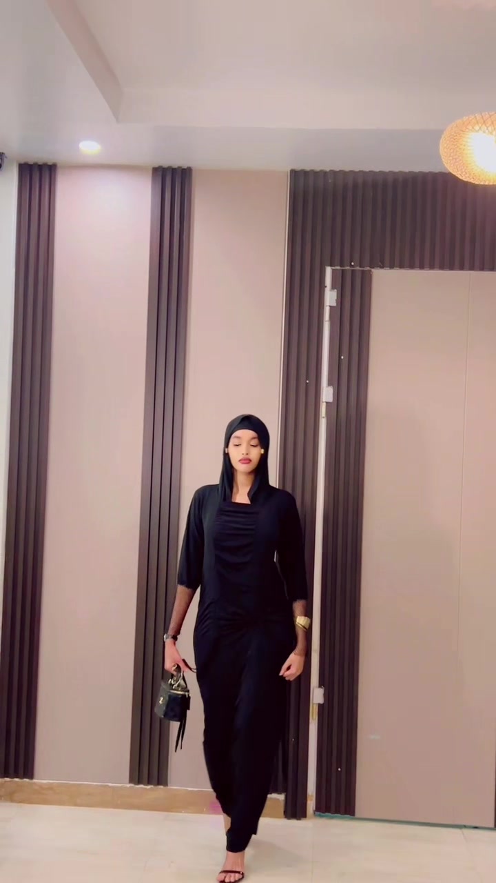 @Natasha Mohaaz❤️