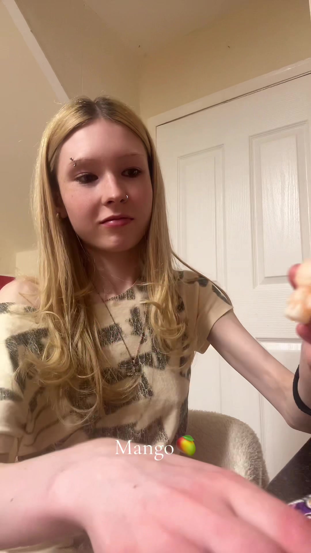 @✮