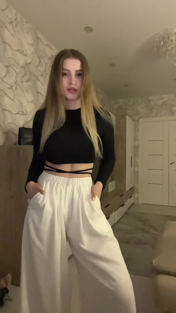 @Анечка🪽