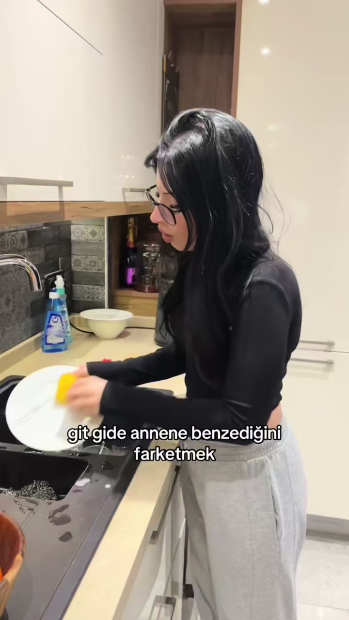 @L&acirc;l