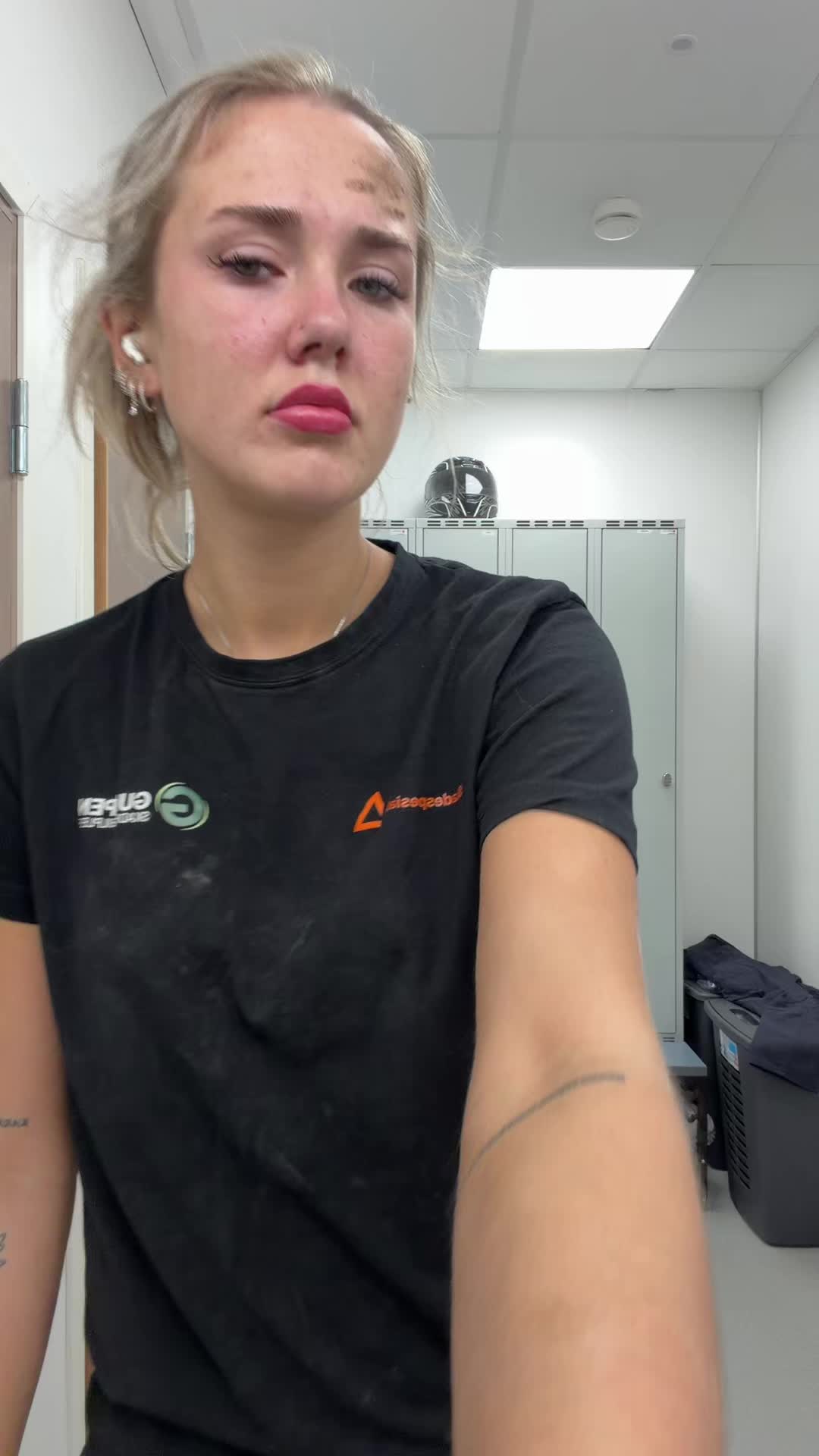 @cassandra