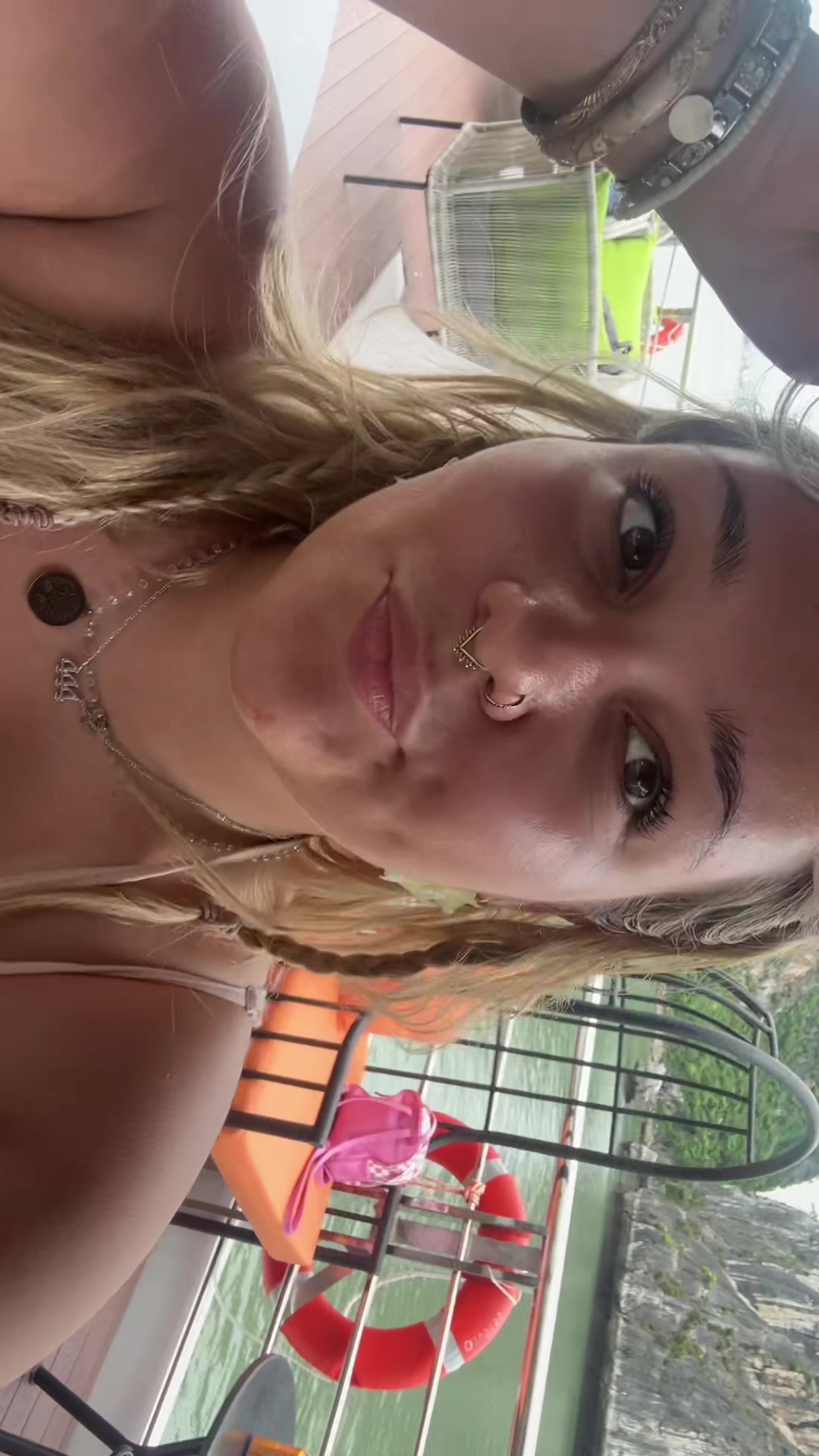 @julia