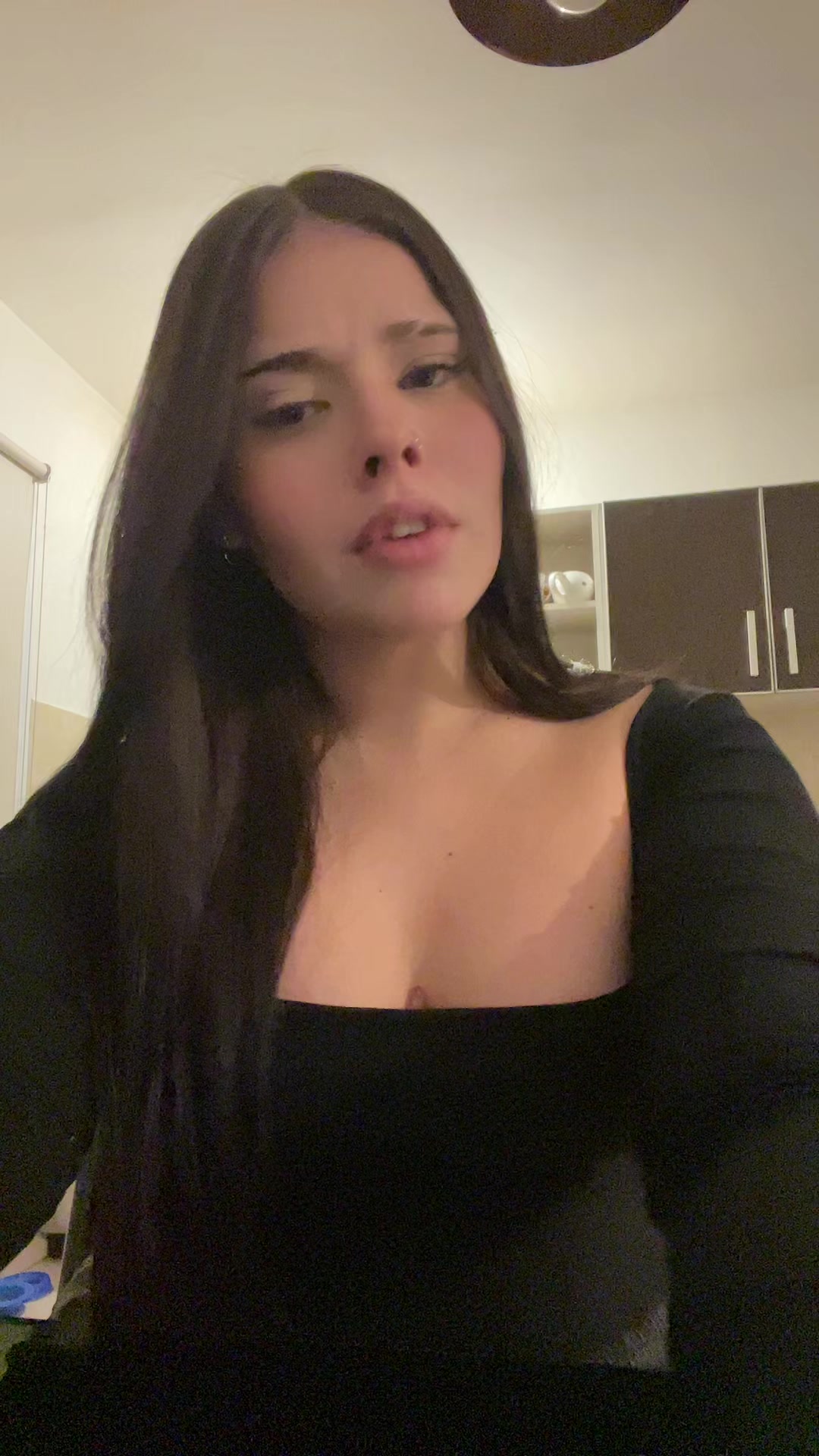@valulaaaa