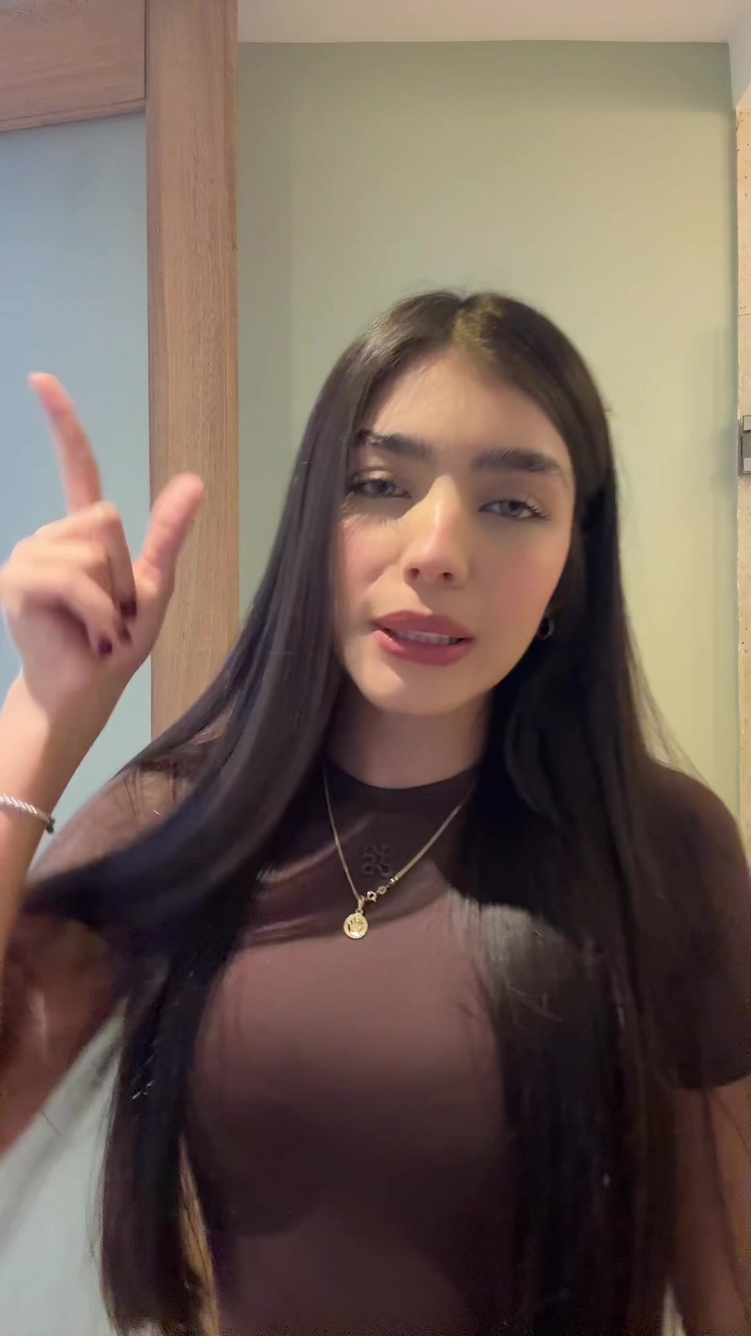 @valeriapinedape