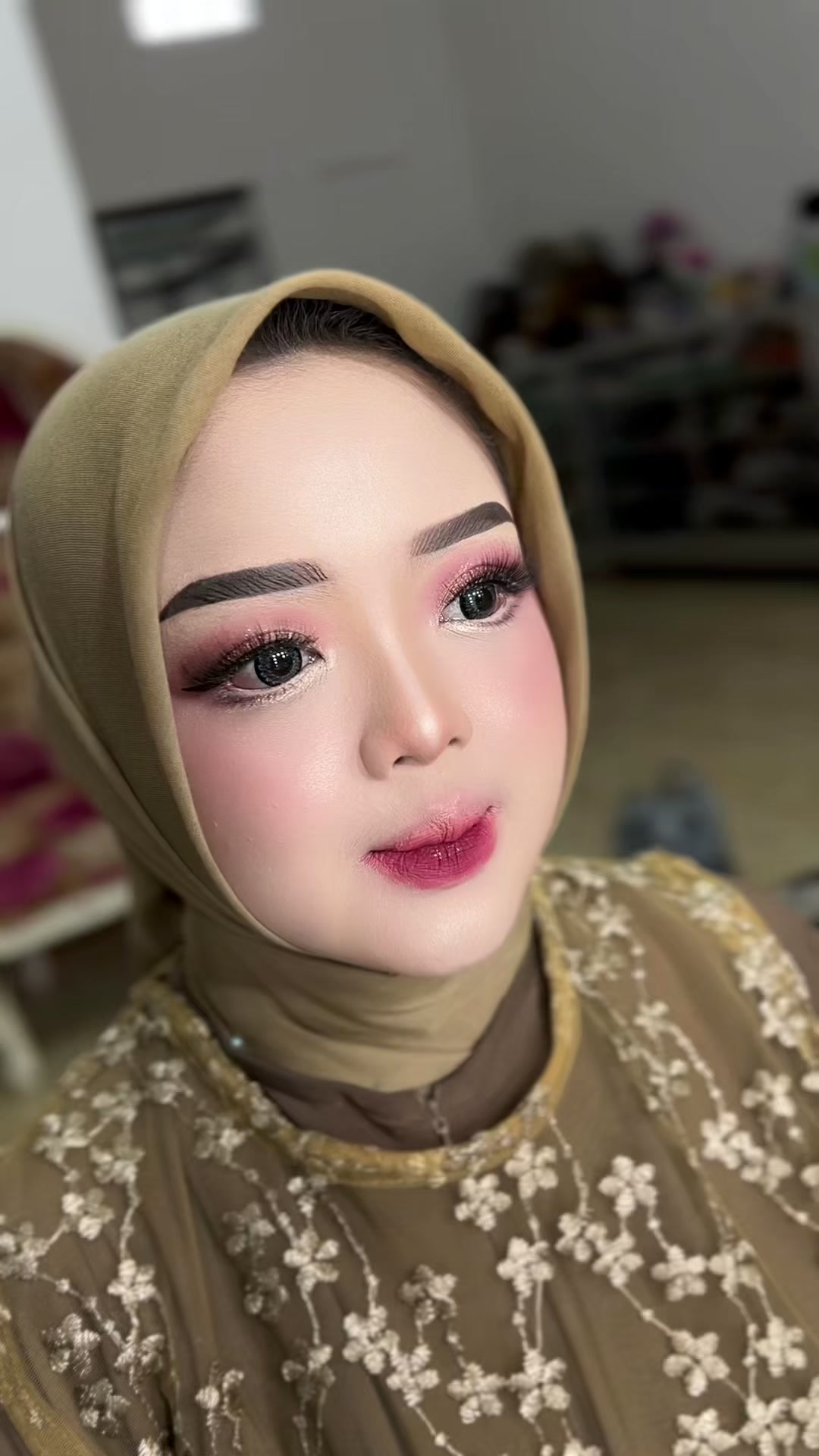 @Zahra Mua