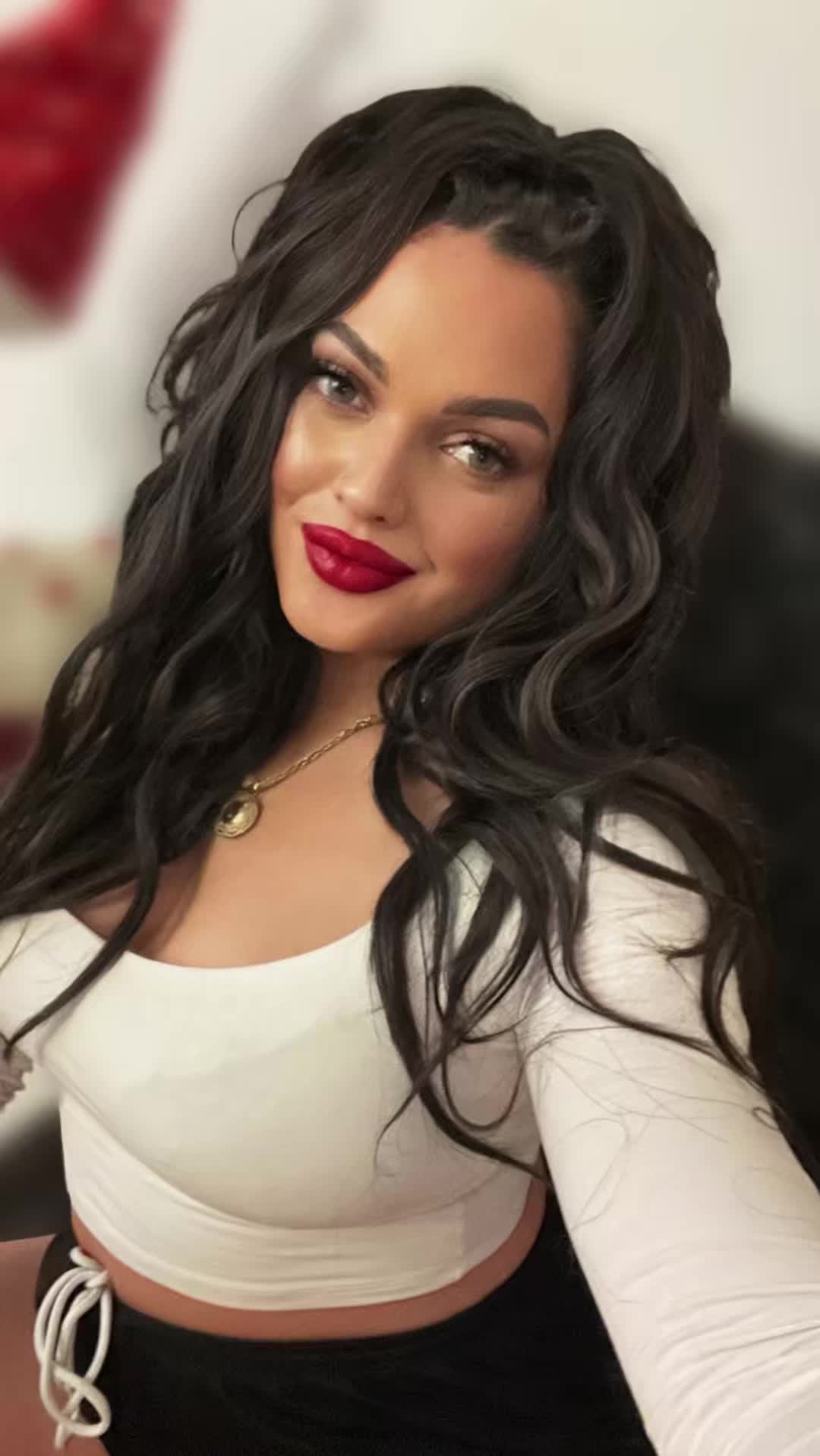 @Nicole🧏🏾♀️