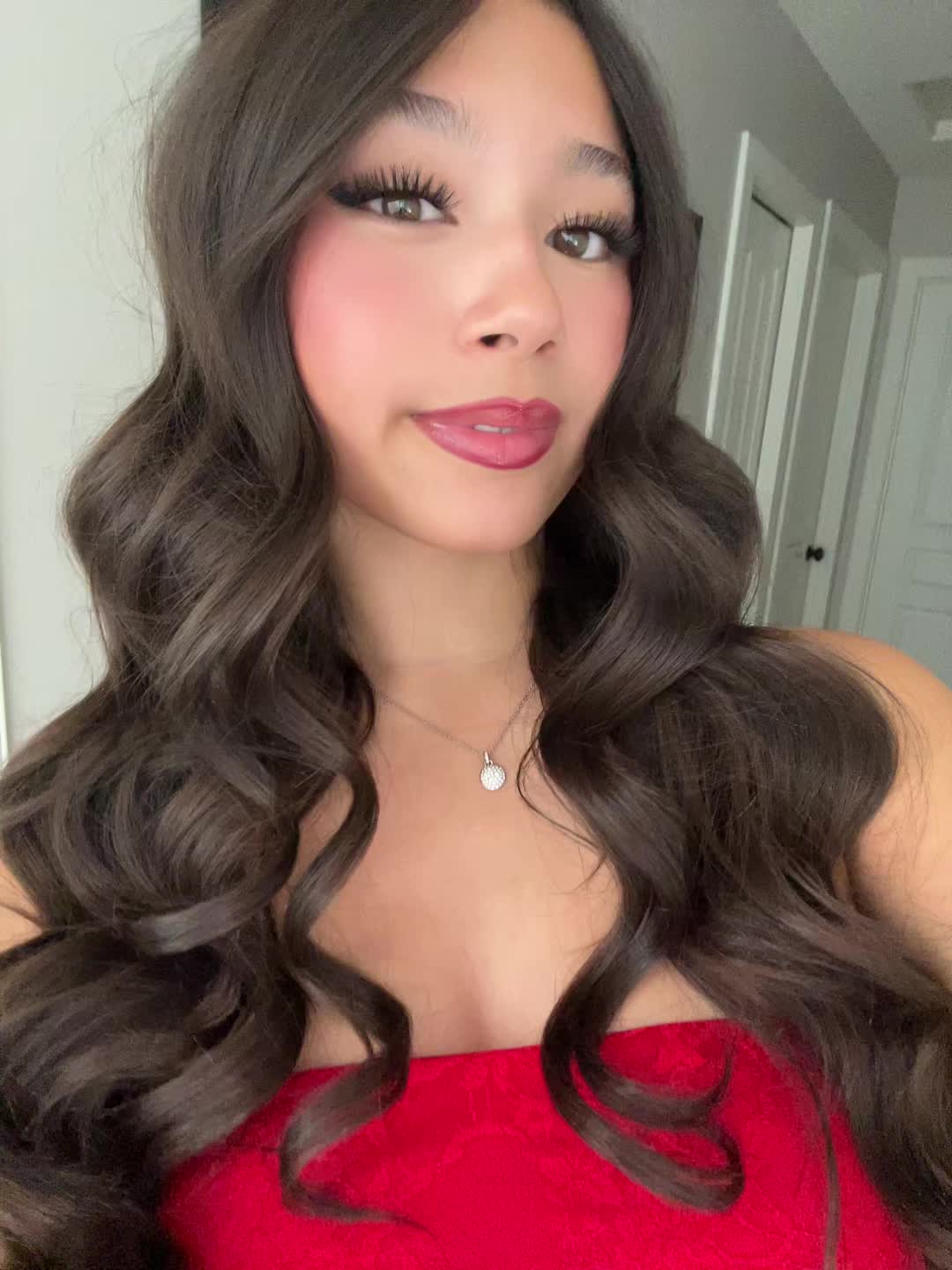 @𝓐𝓿𝓪