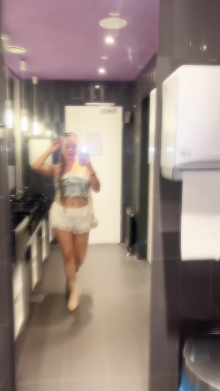 @shortynamecelina