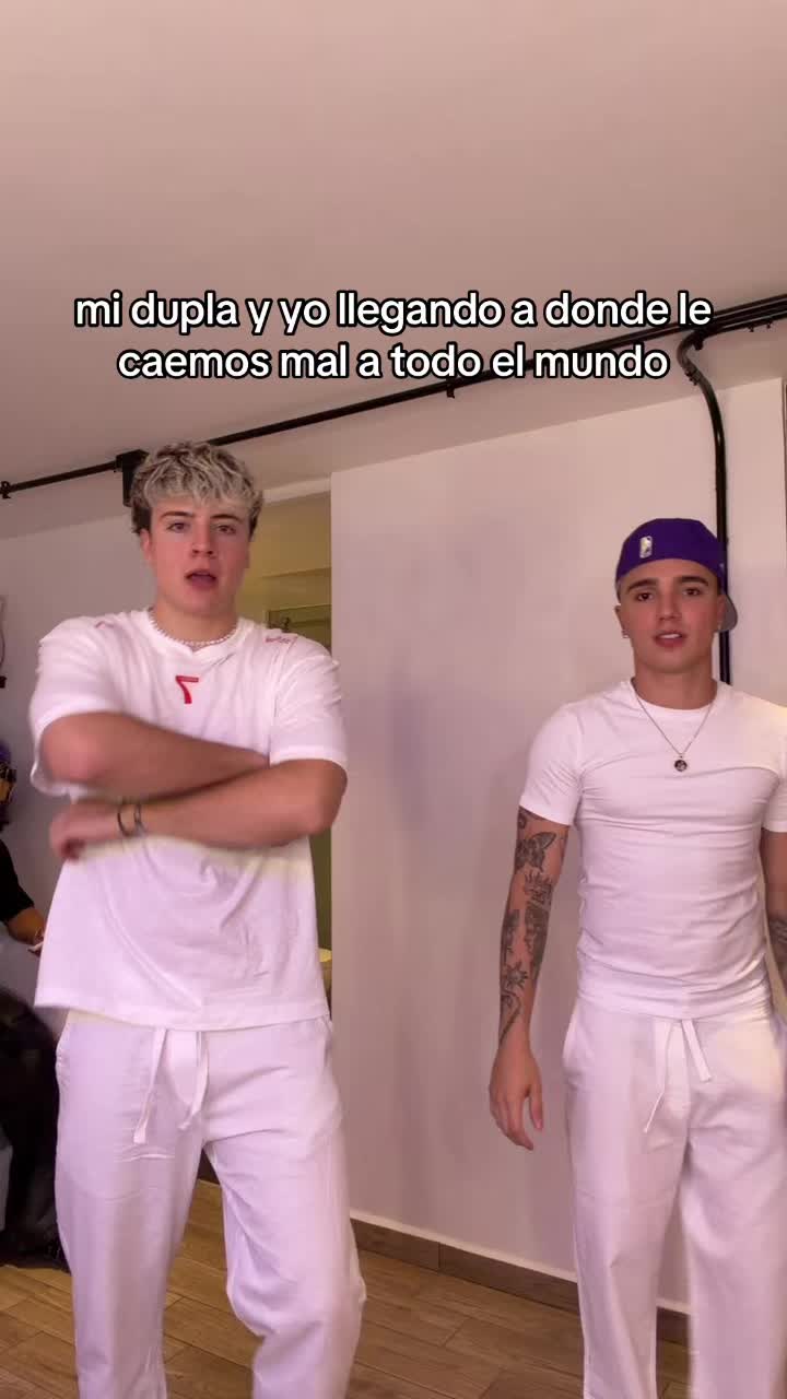 @𝖆𝖕𝖔𝖑𝖔
