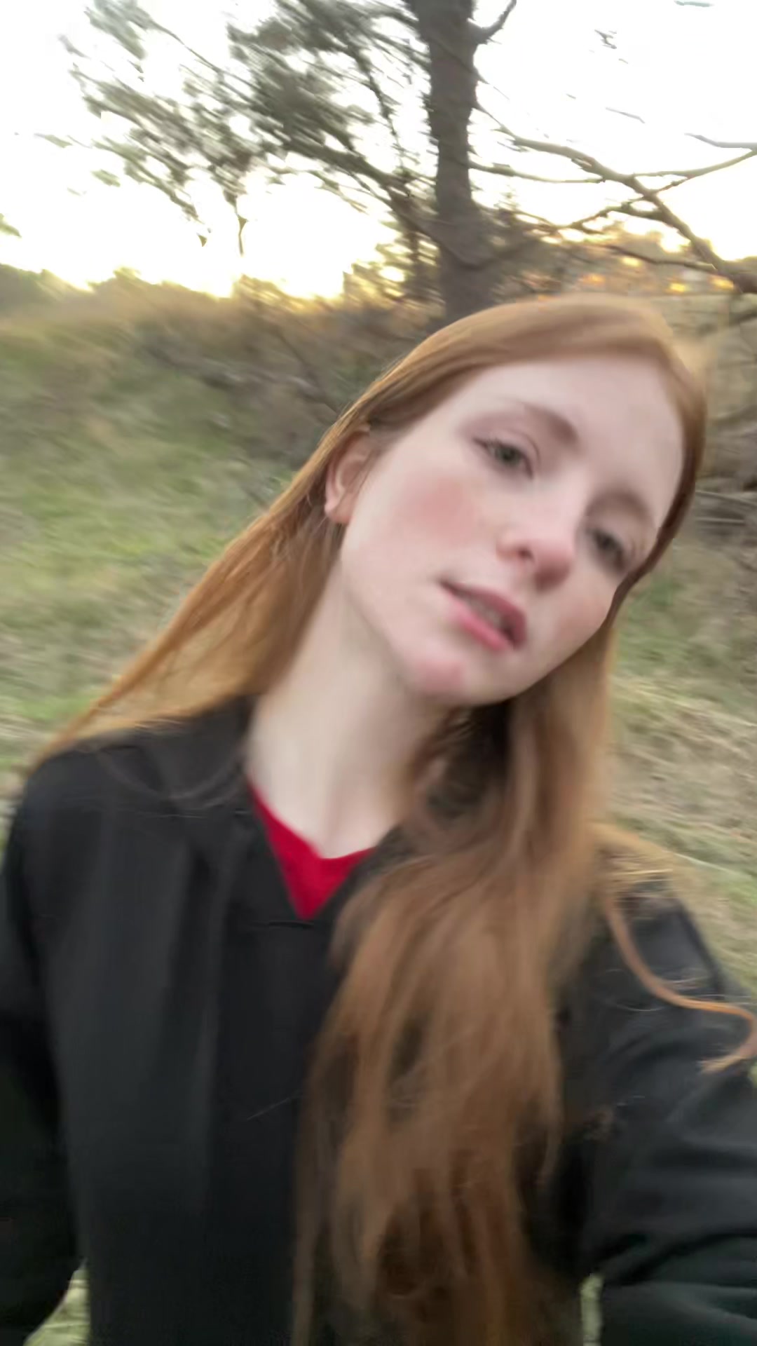 @👅