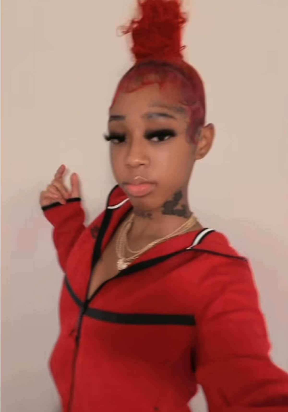 @novabeezyx