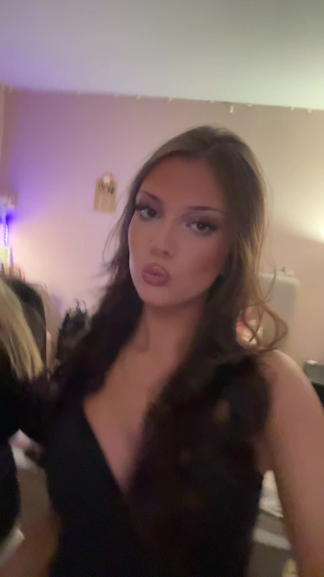 @️