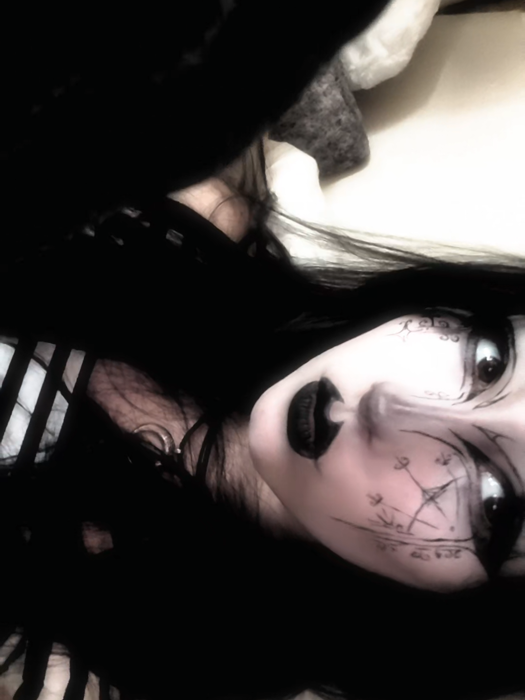 @𝑒𝑧🦇🪦