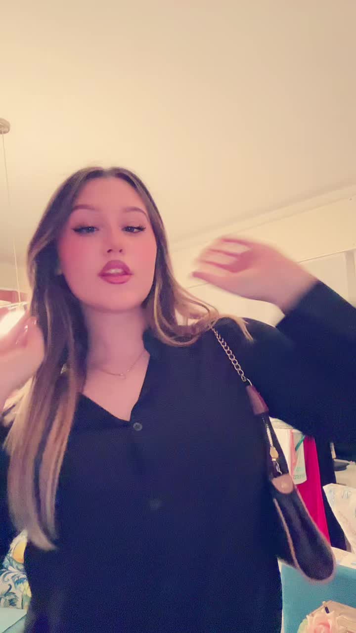@🪩🥂💄⭐️