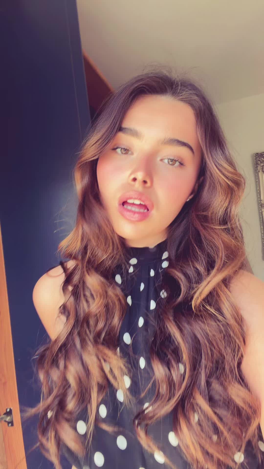 @laurencozens