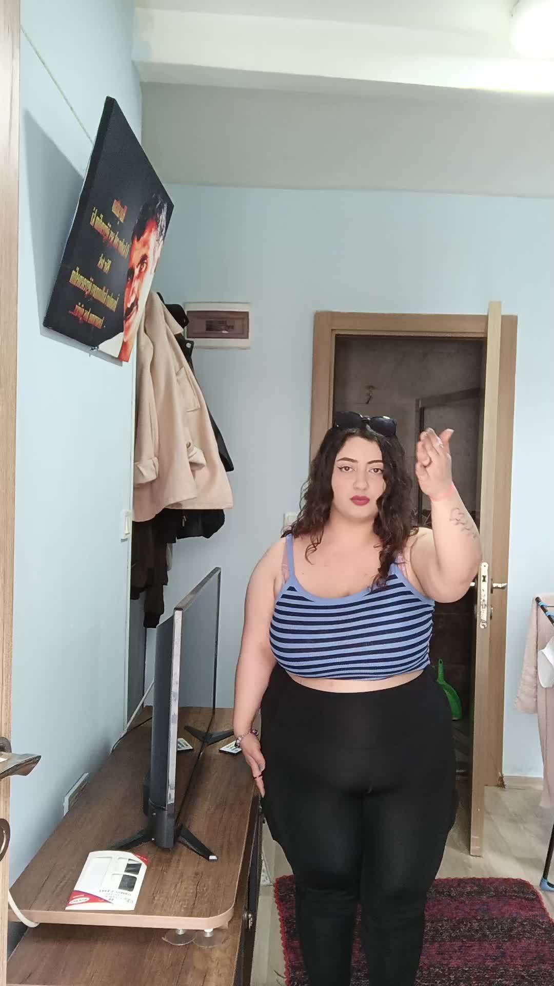 @Esra