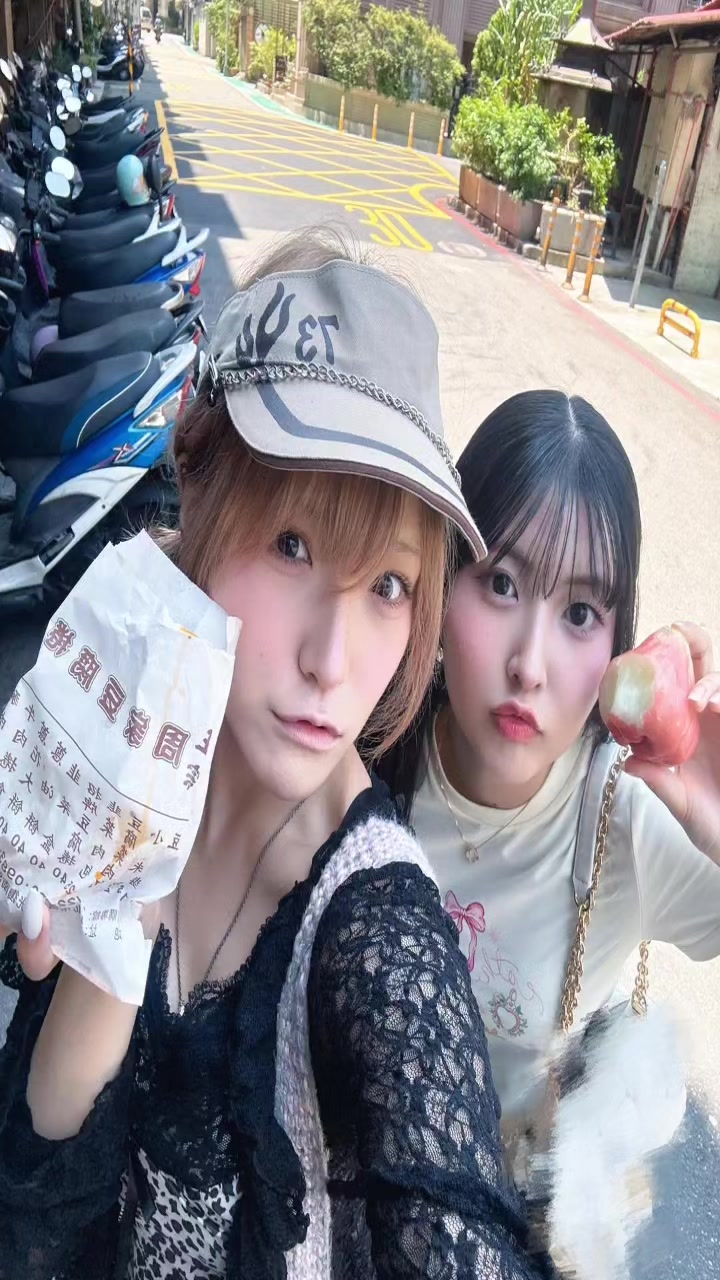 @レツ