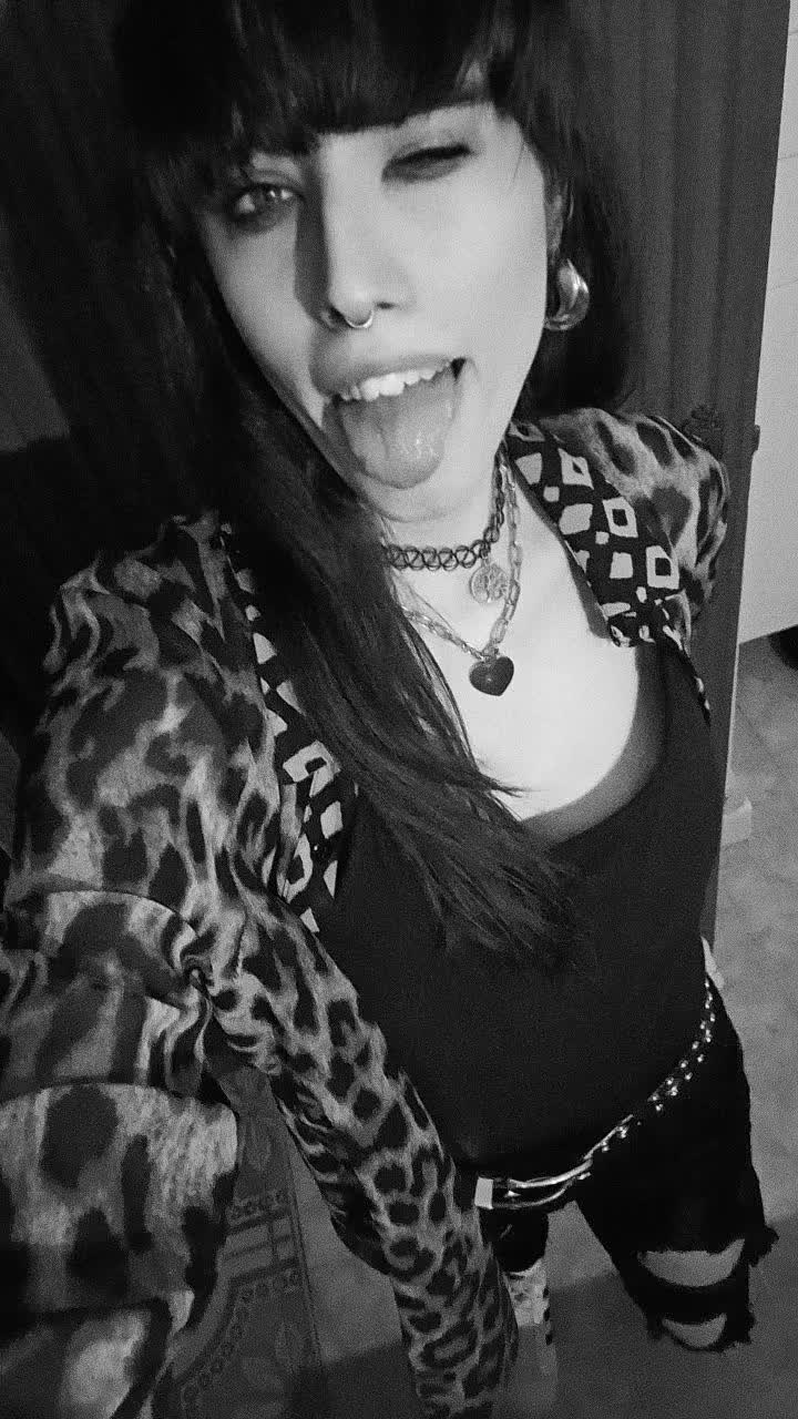 @🌹👑Nicole👑🌹