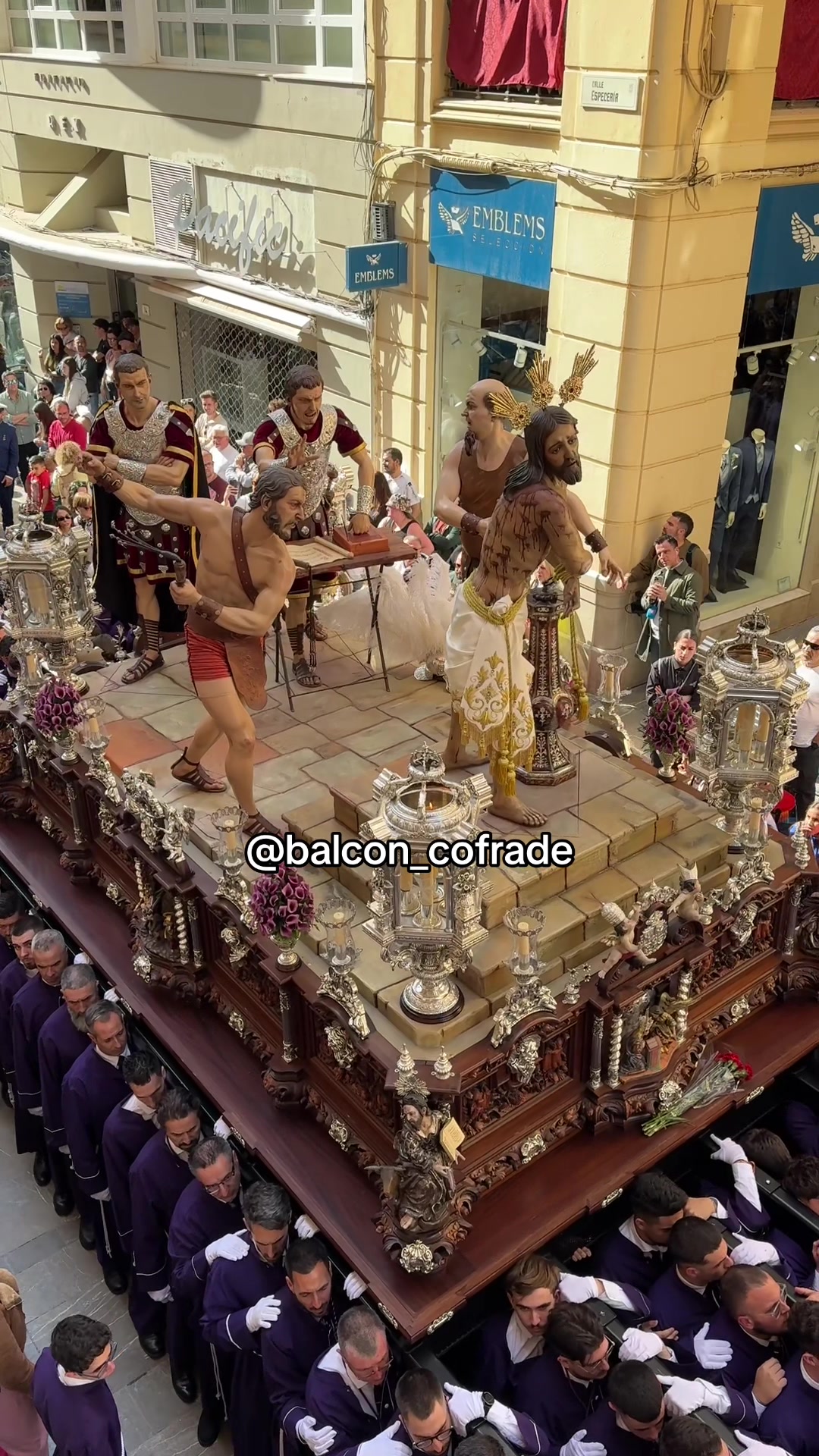 @Balcon_cofrade