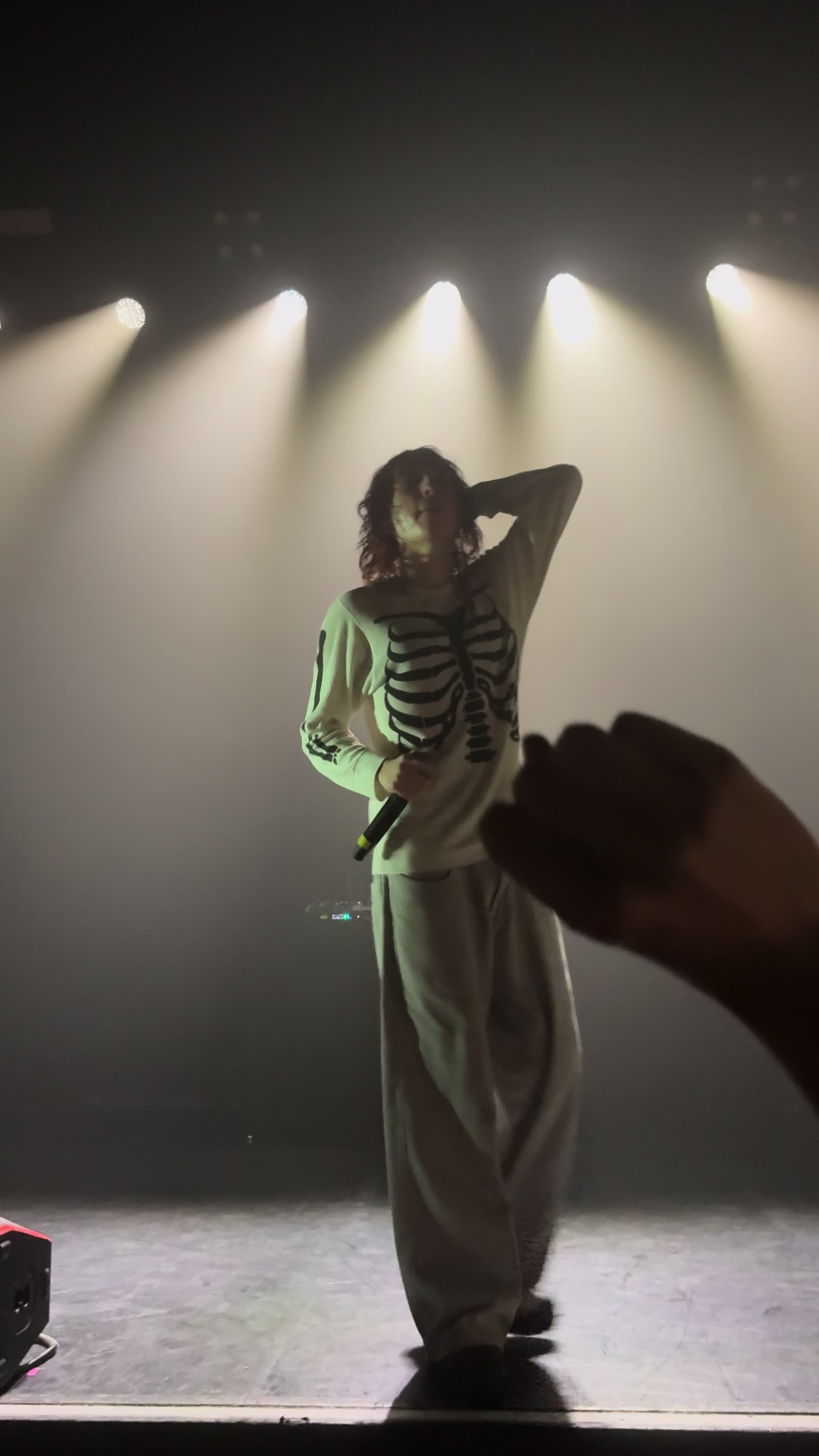 @ひ