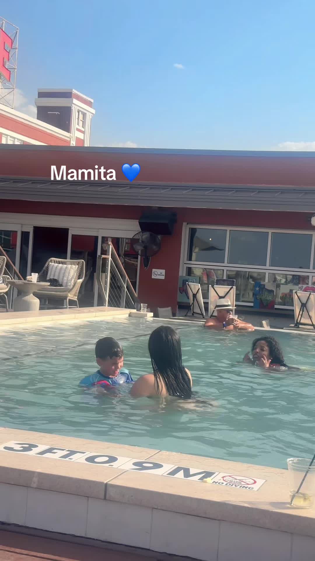 @La nalgona