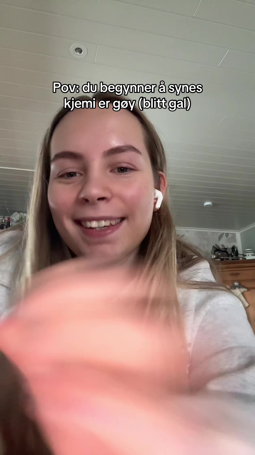 @CAMILLA RØSTE⚡️