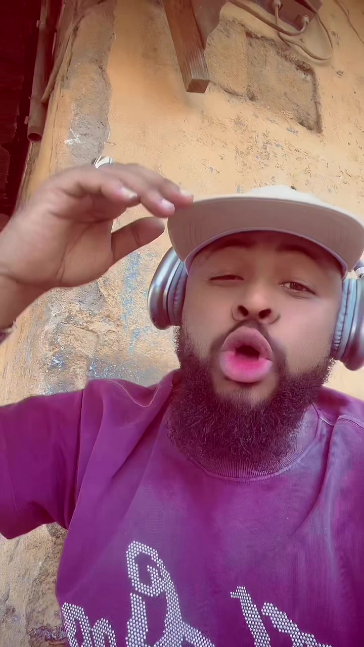 @DaMiLo🧨🐇