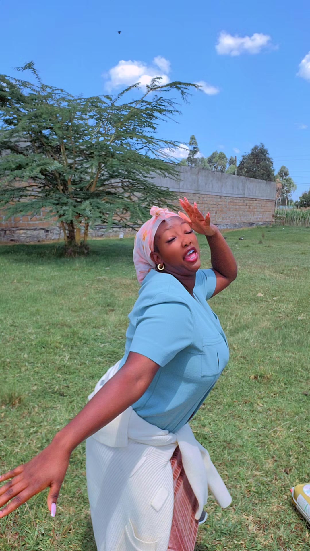 @Claudia tenai🇰🇪