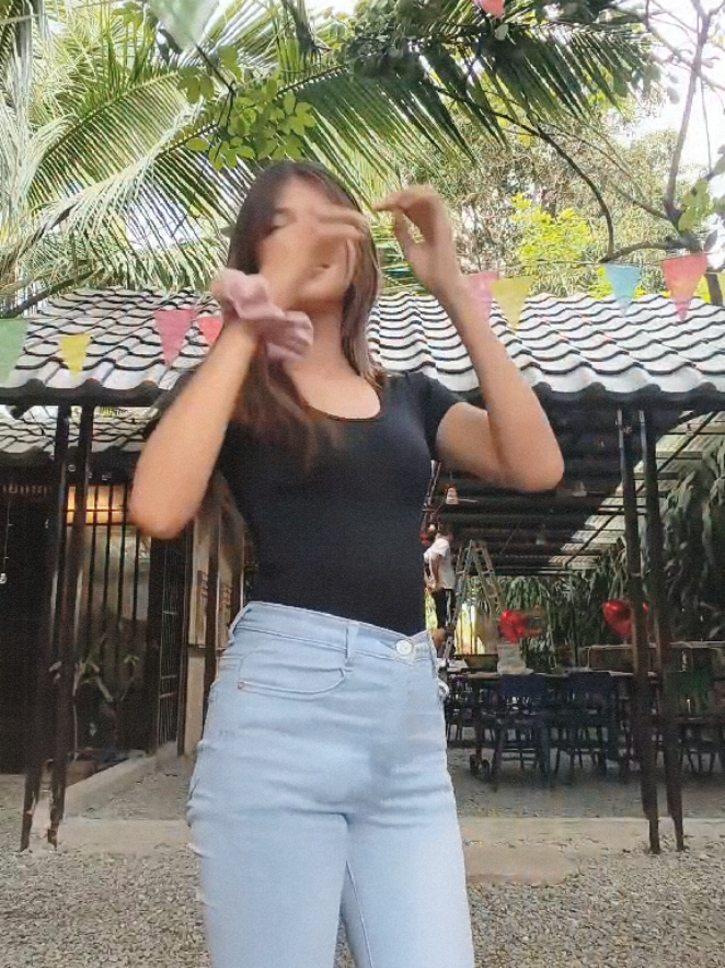 @𝐀𝐬𝐡 :p
