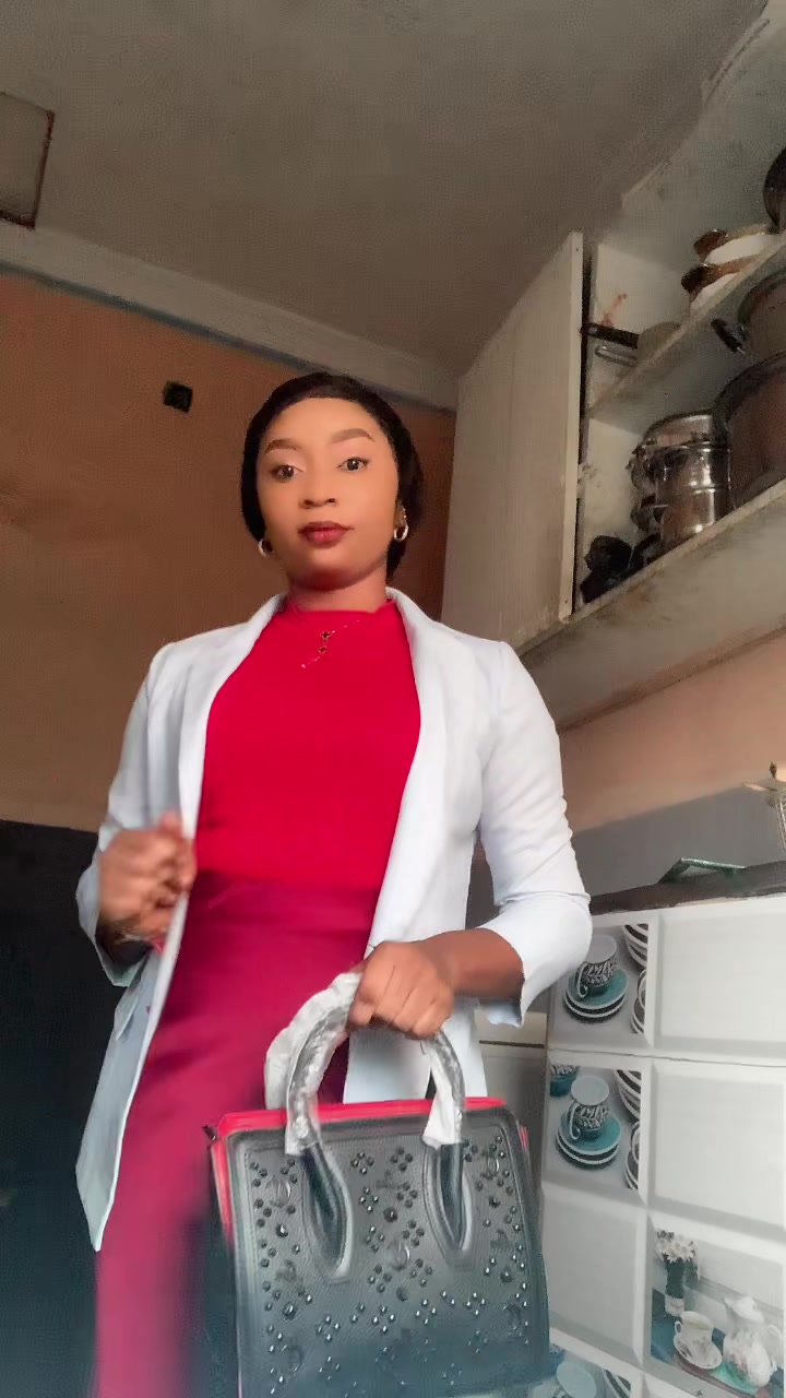 @Ra&iuml;sa la fraise 🍓&hearts;️🥰😘