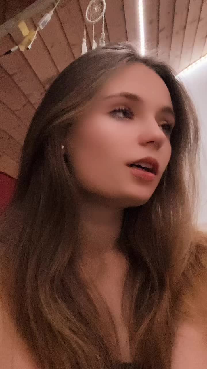 @Nanuu