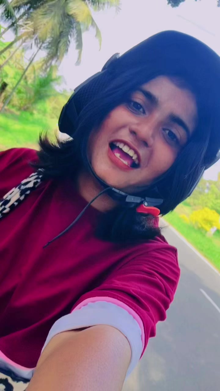@පොඩ්ඩී.._ 🐣🥹